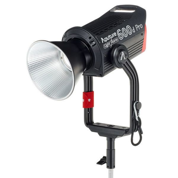 Aputure 600d pro v-mount